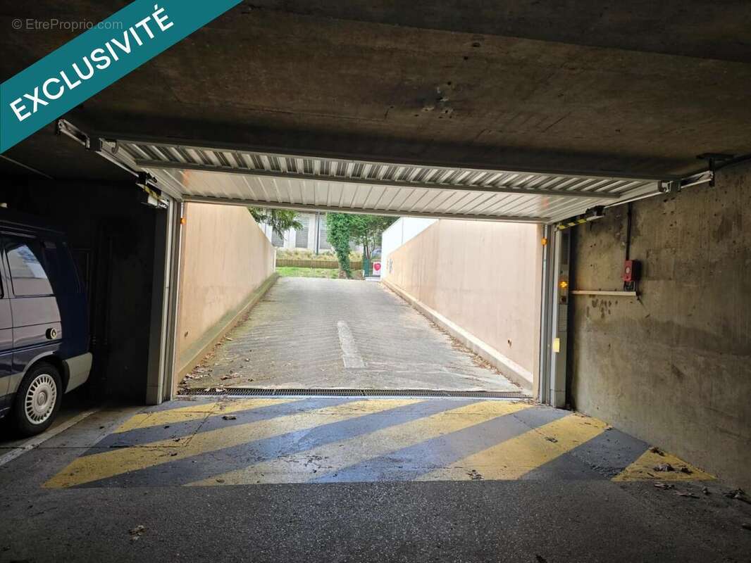 Photo 4 - Parking à MEUDON