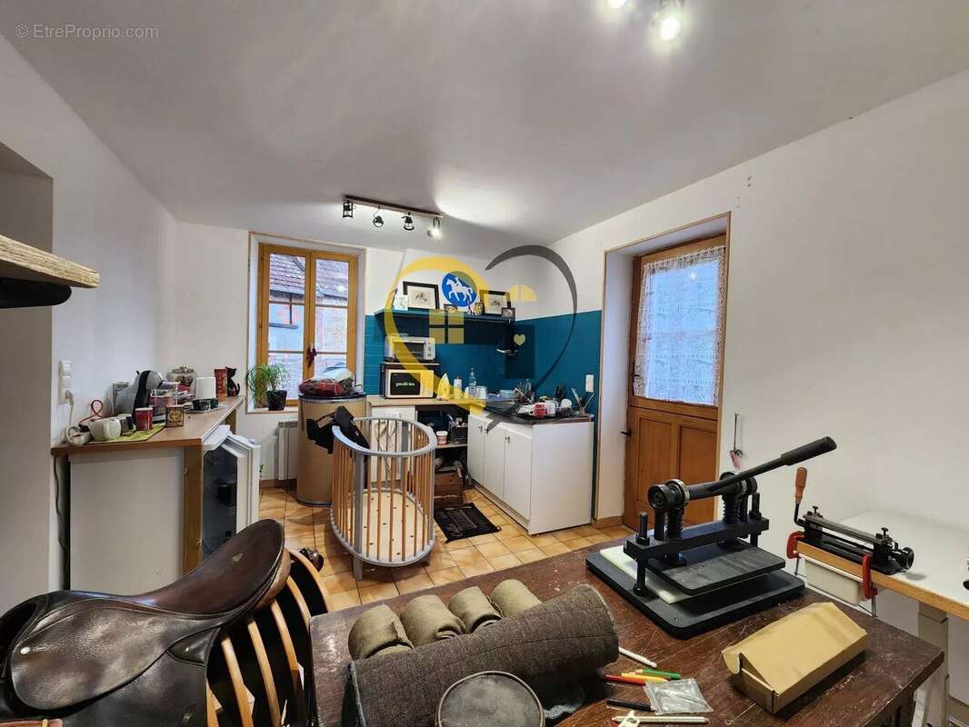 Maison à MERY-ES-BOIS