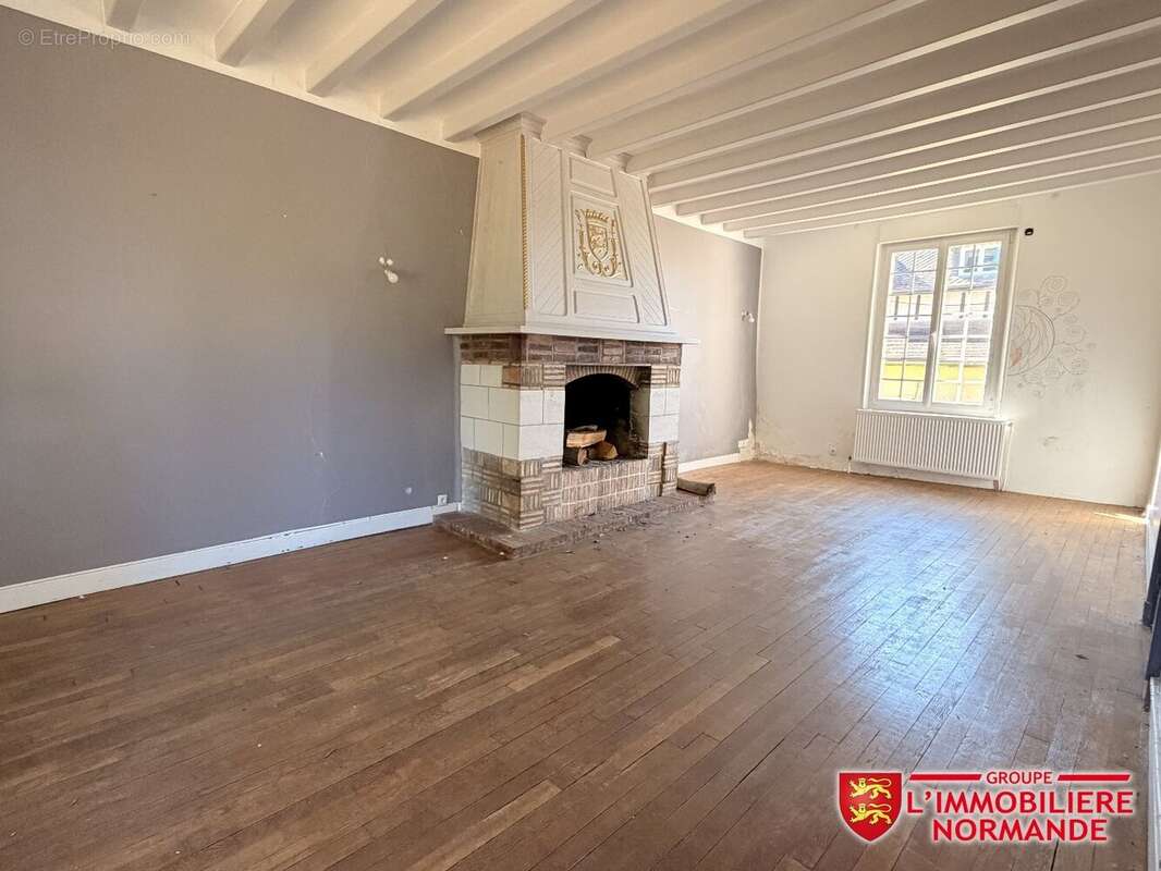 Maison ancienne - 4 chambres - 1808 m² de terrain - photo 3