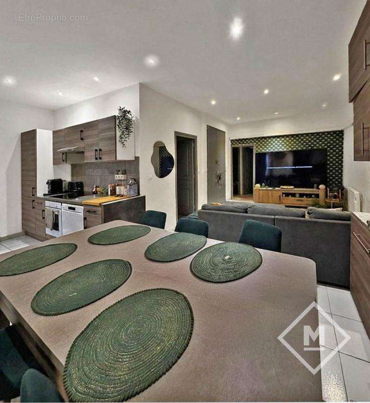 Appartement à MARSEILLE-5E