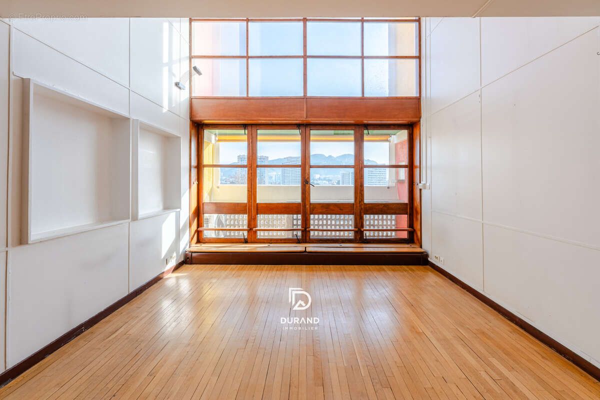 Appartement à MARSEILLE-8E