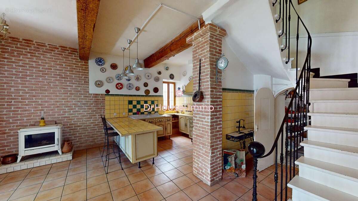 Maison à CASCASTEL-DES-CORBIERES