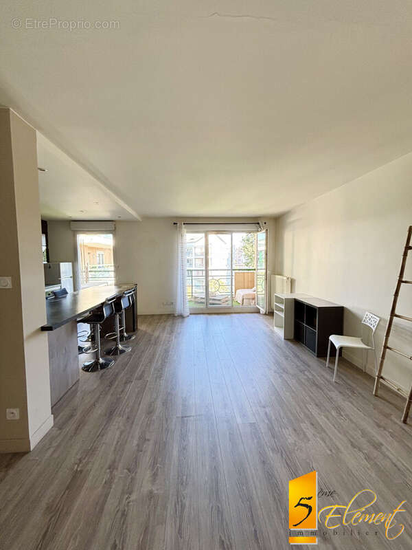 Appartement à TASSIN-LA-DEMI-LUNE