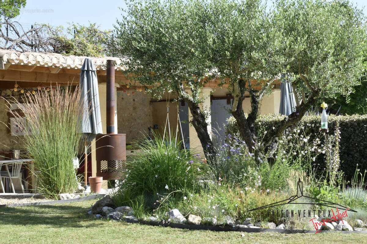 Maison à CRESTET