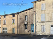 Maison à BARBEZIEUX-SAINT-HILAIRE