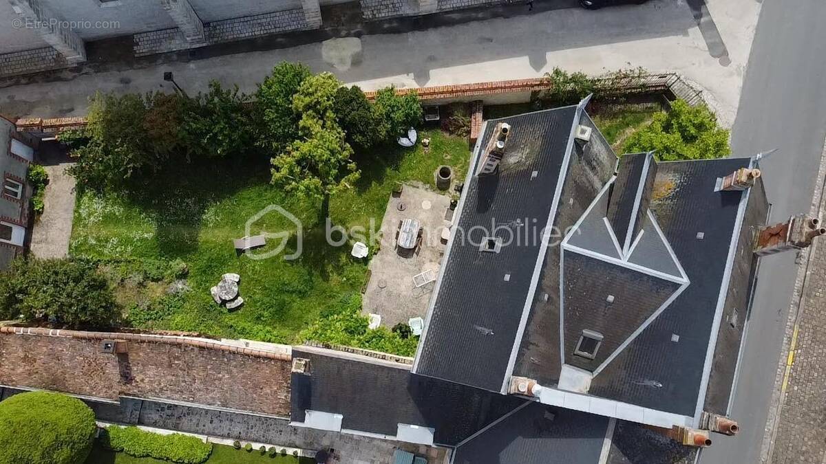 Maison à BOISCOMMUN