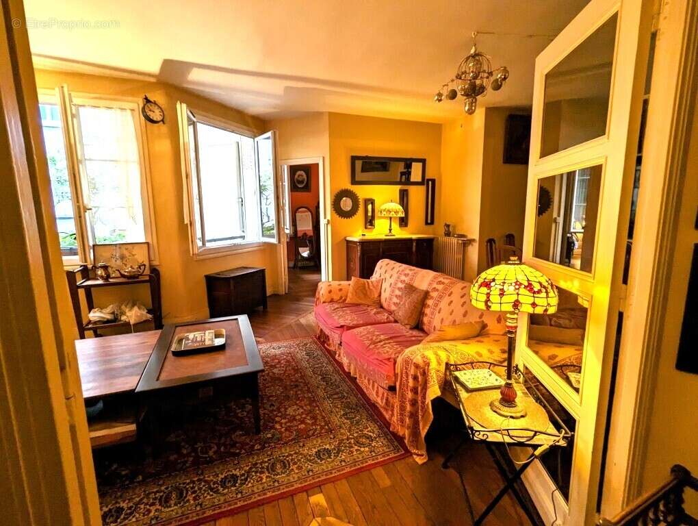 Appartement à ISSY-LES-MOULINEAUX