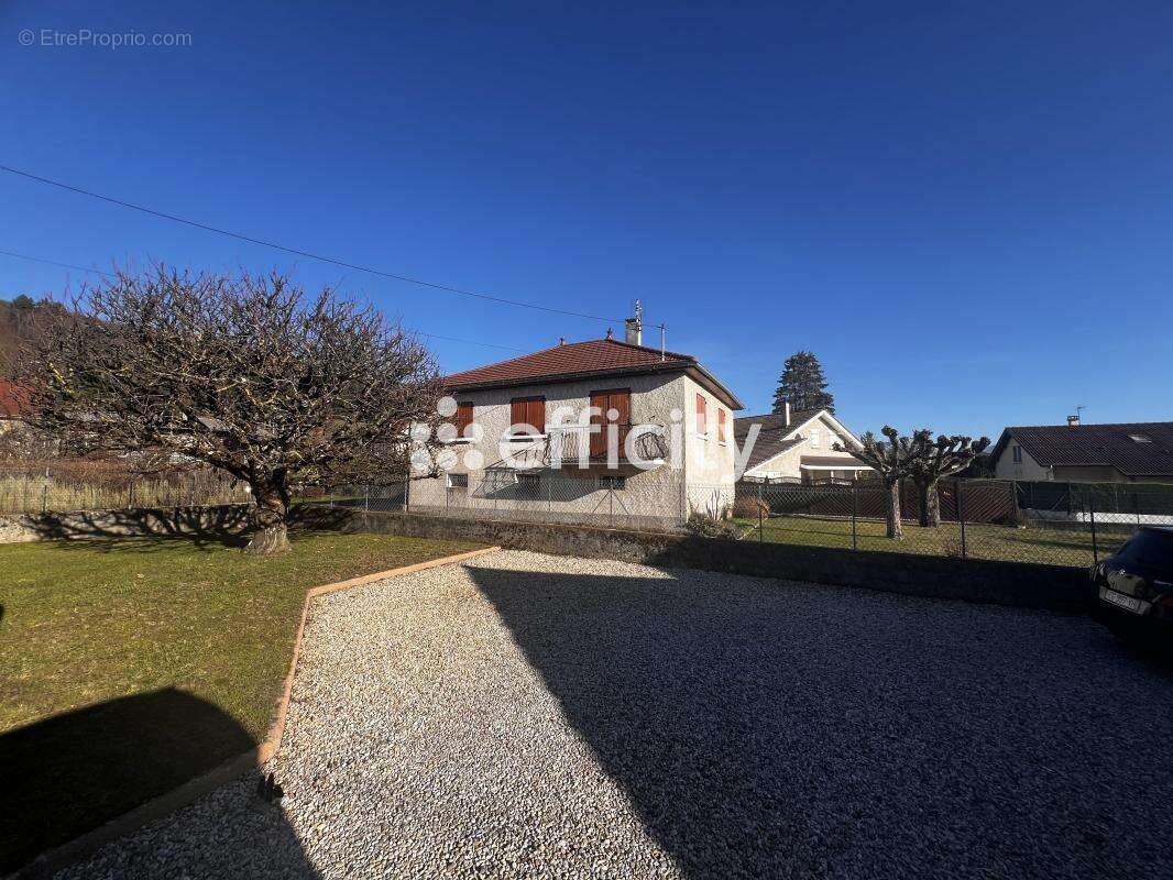 Maison à LE GRAND-LEMPS