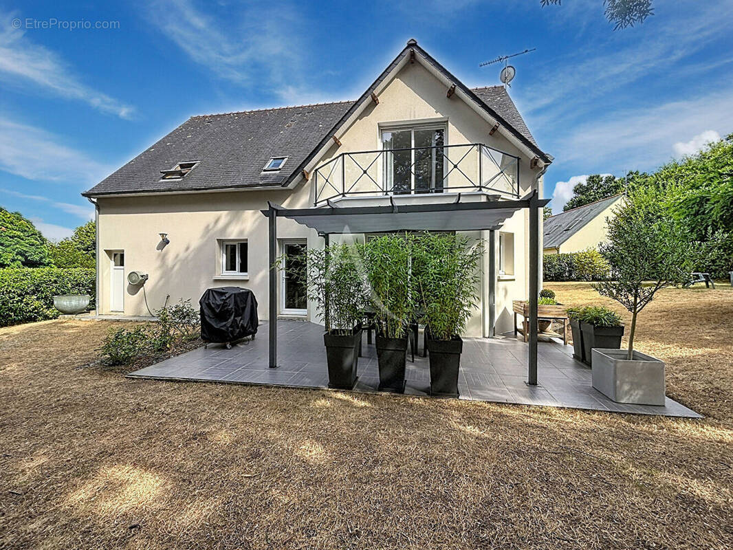 Maison à LA MEMBROLLE-SUR-LONGUENEE