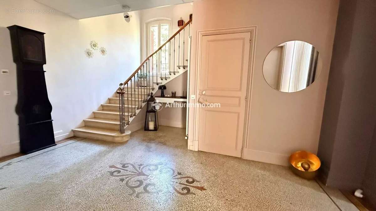 Maison à MOSTUEJOULS