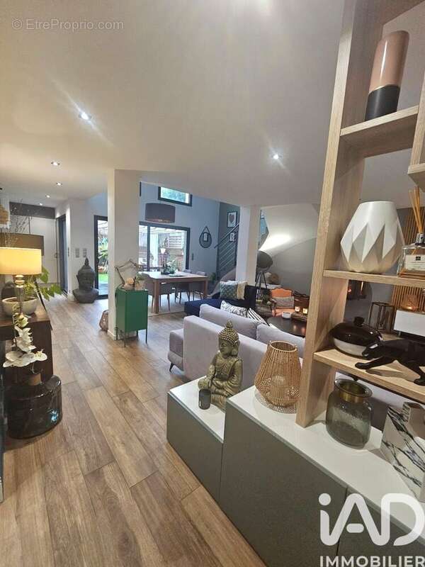 Photo 2 - Maison à NOISY-LE-GRAND