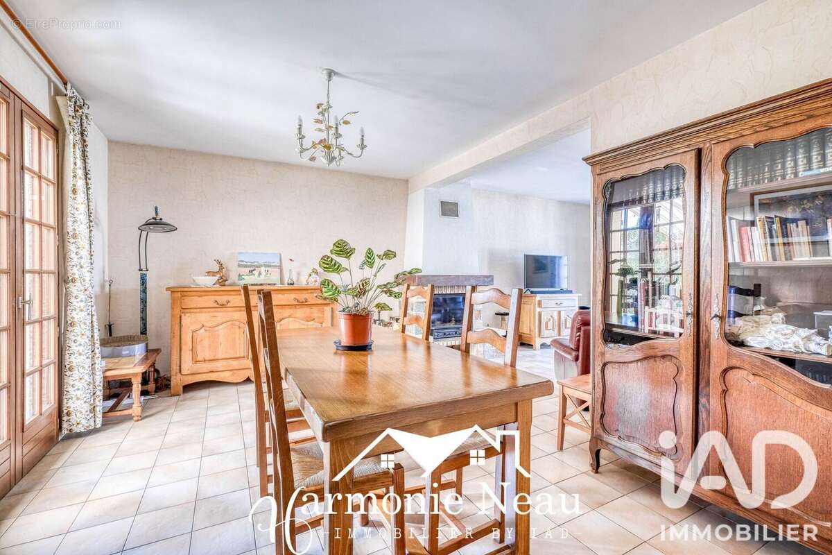 Maison 132 m² à Coubron  - photo 5