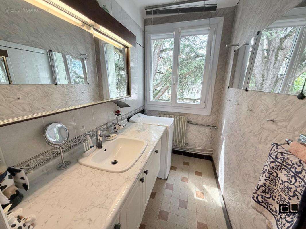 Appartement à LYON-4E