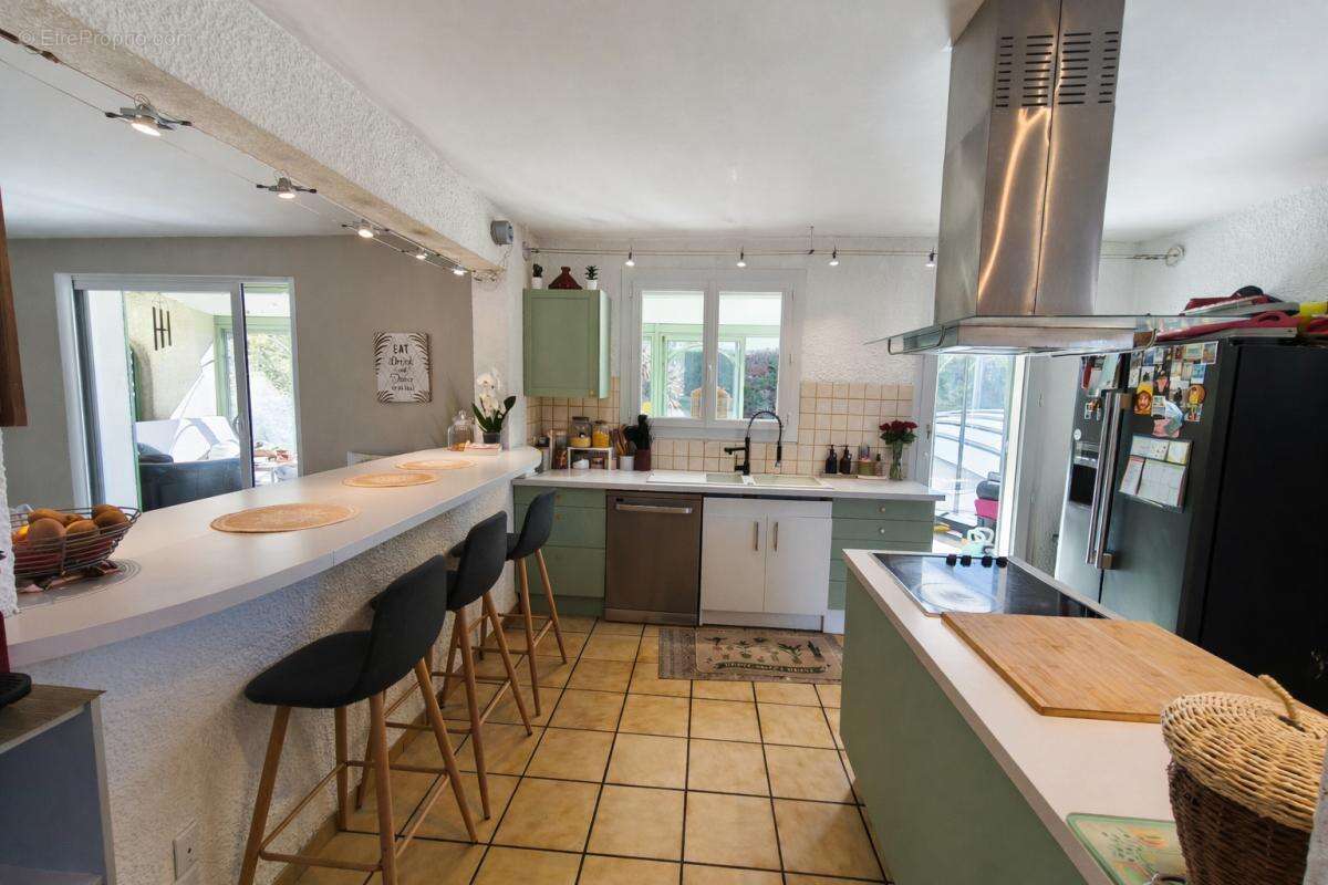 Maison à VILLEMOUSTAUSSOU