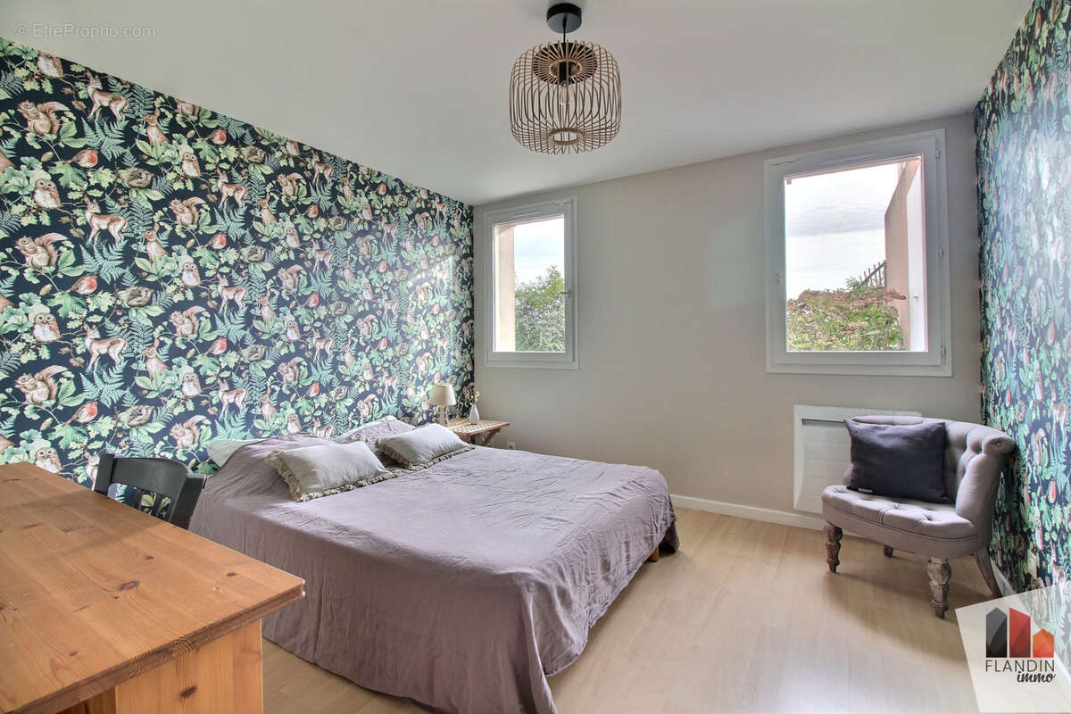 Maison à SAINT-GENIS-LAVAL