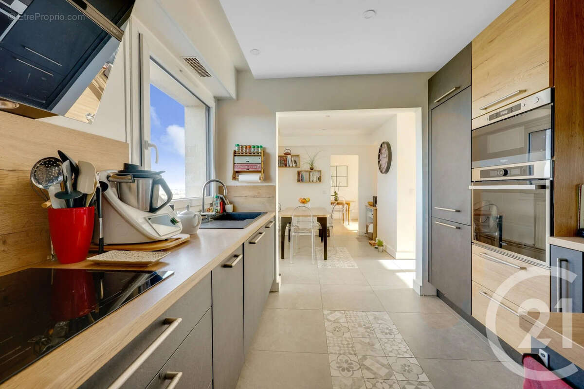Appartement à VERRIERES-LE-BUISSON