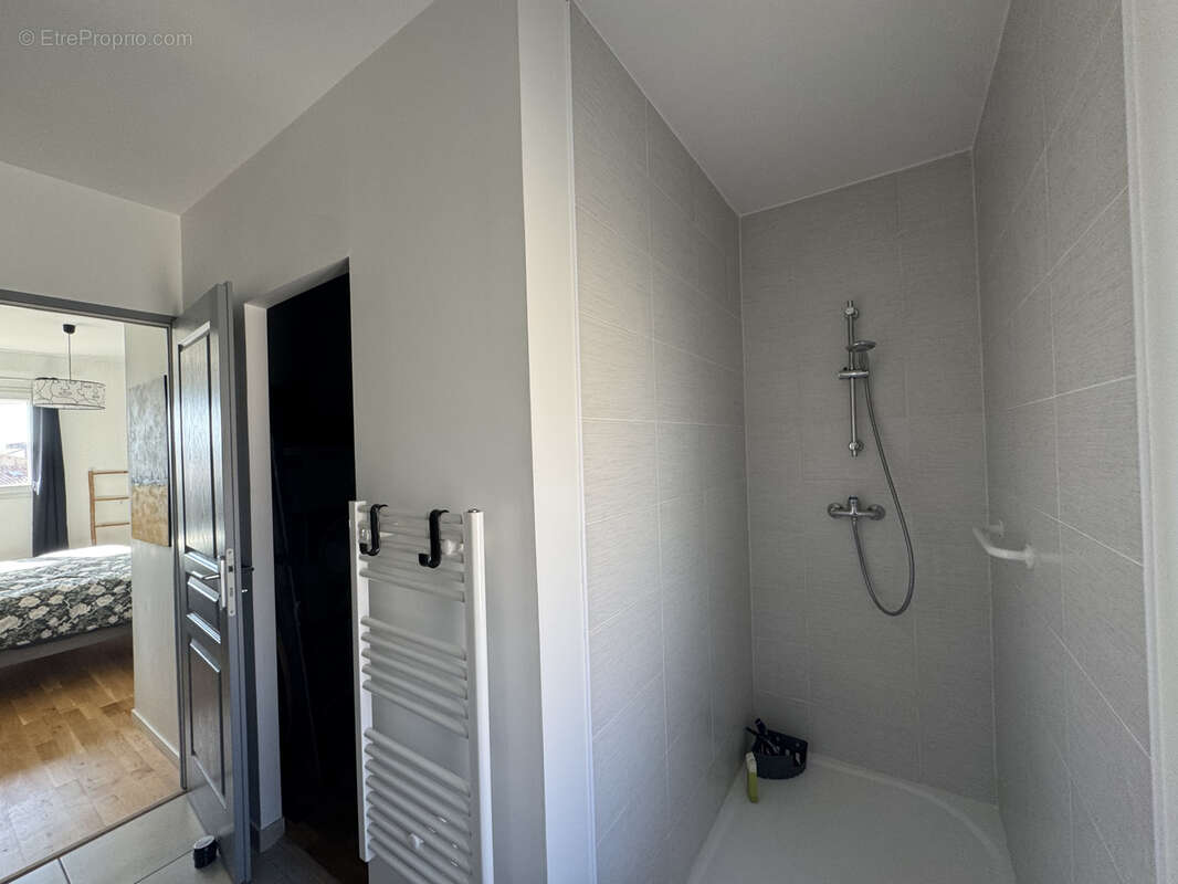 Appartement à COURSAN