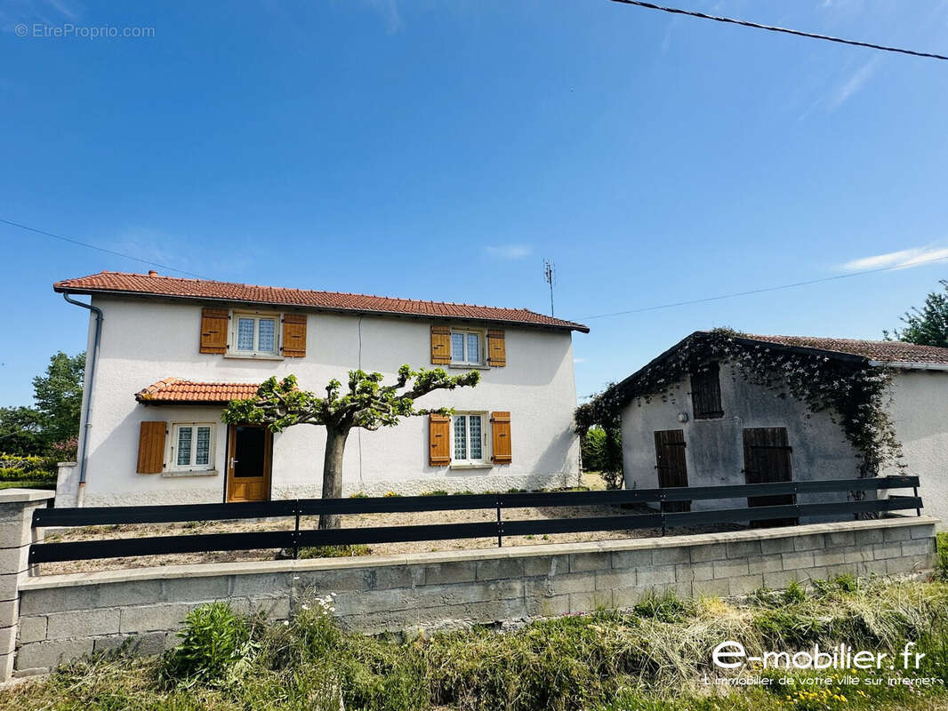 Maison à MELAY