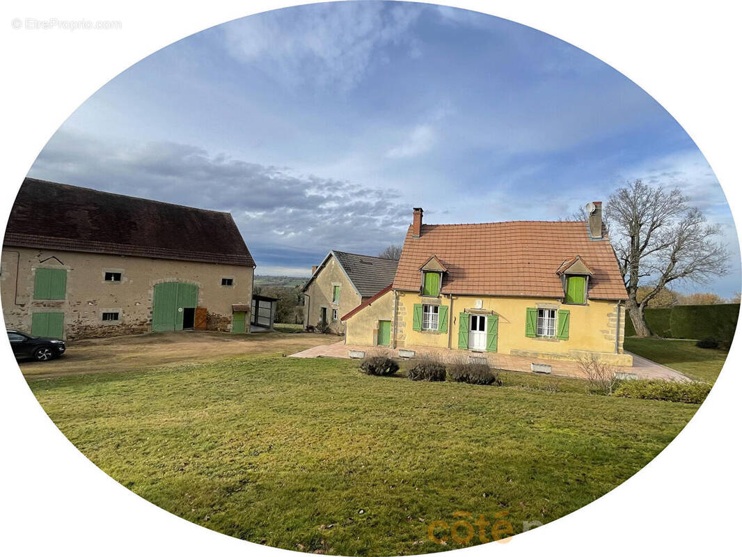 Maison à SAINT-ELOY-D'ALLIER