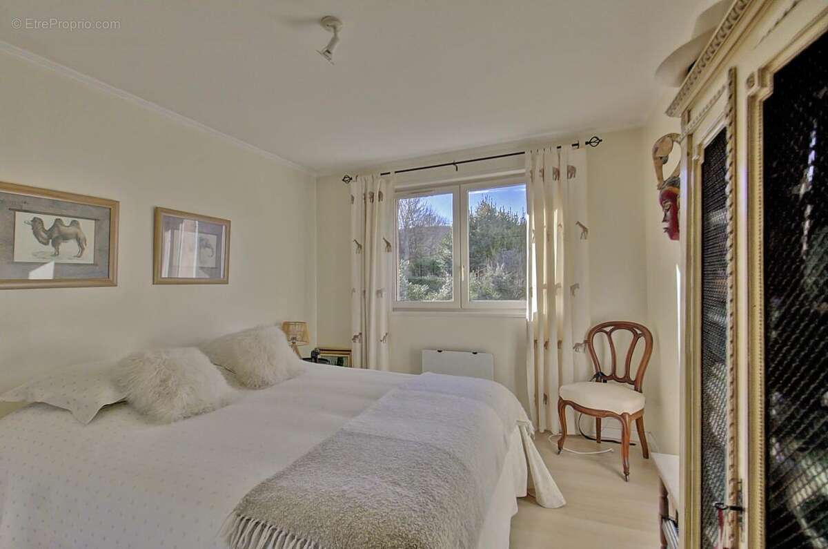 Maison à FONTAINES-SAINT-MARTIN