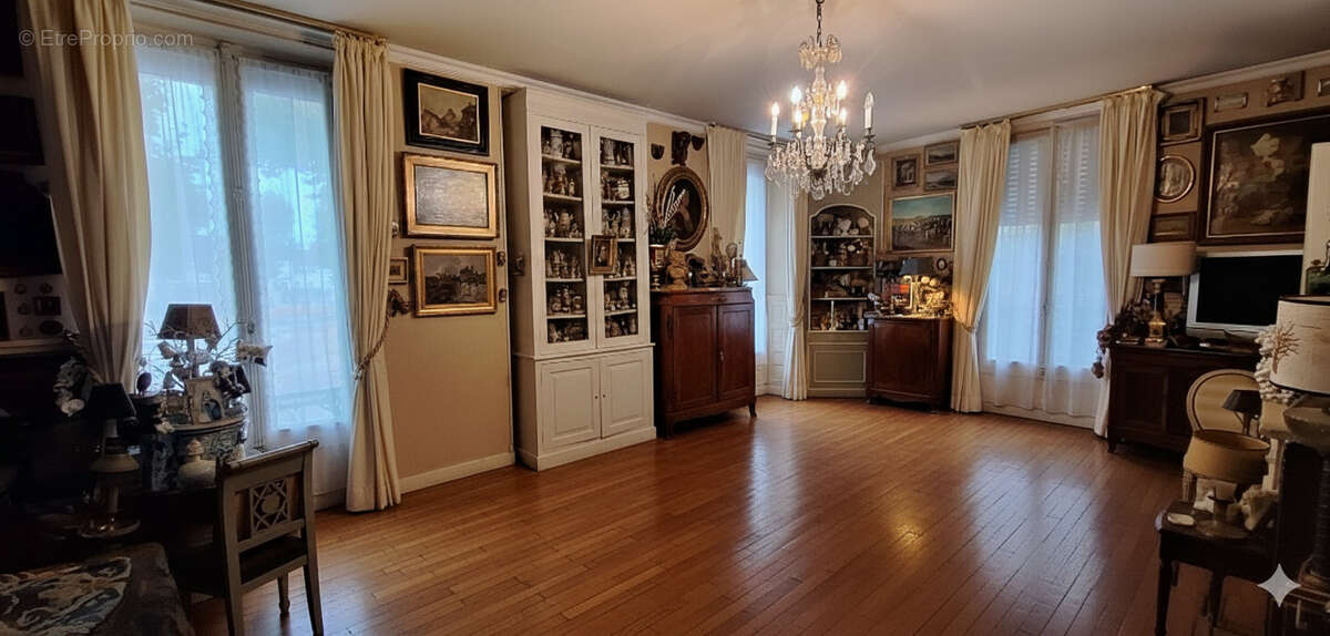 Maison à SENS