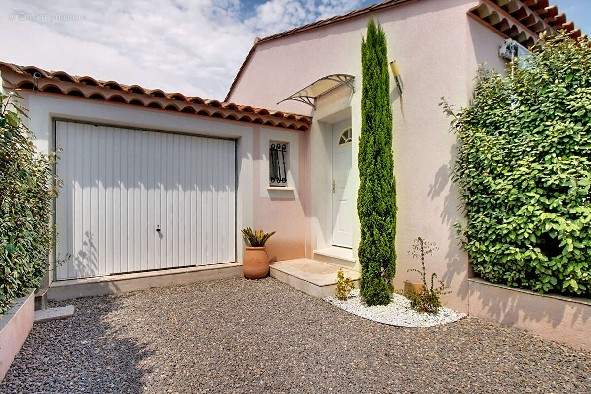 A VENDRE EN EXCLUSIVITE - Villa de 85m2 sur 411 m2 de terrain avec piscine et garage - photo 24