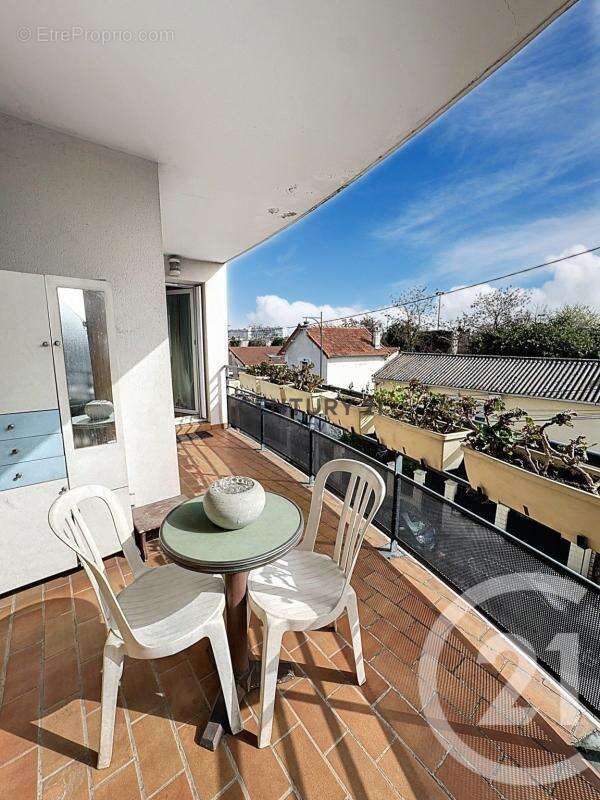 Appartement à MAISONS-ALFORT