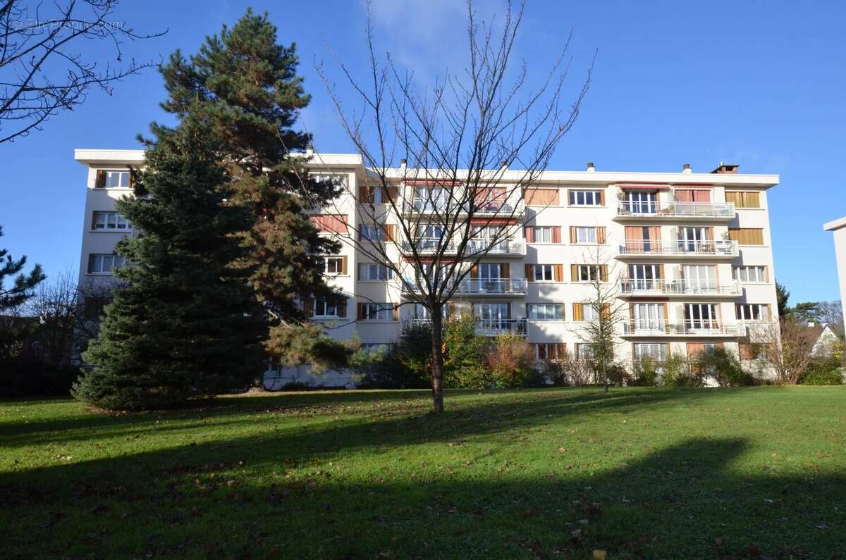 Appartement à CROISSY-SUR-SEINE