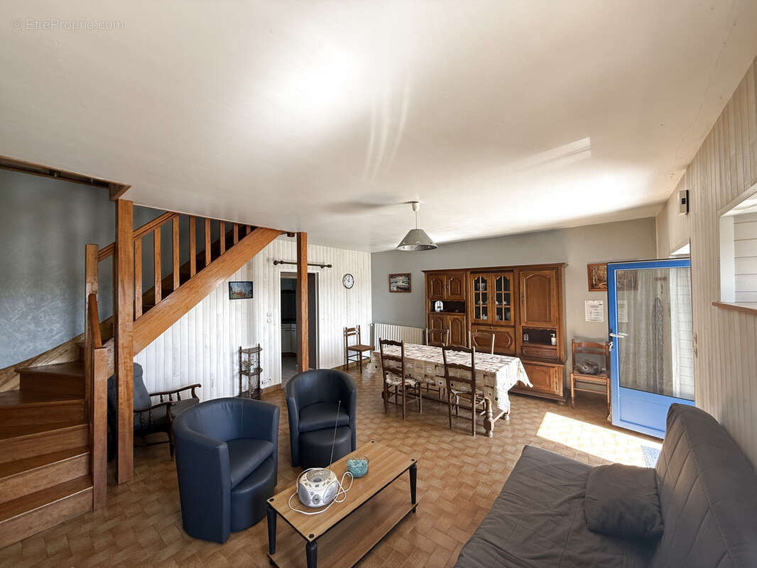 Maison à PLOUNEOUR-TREZ