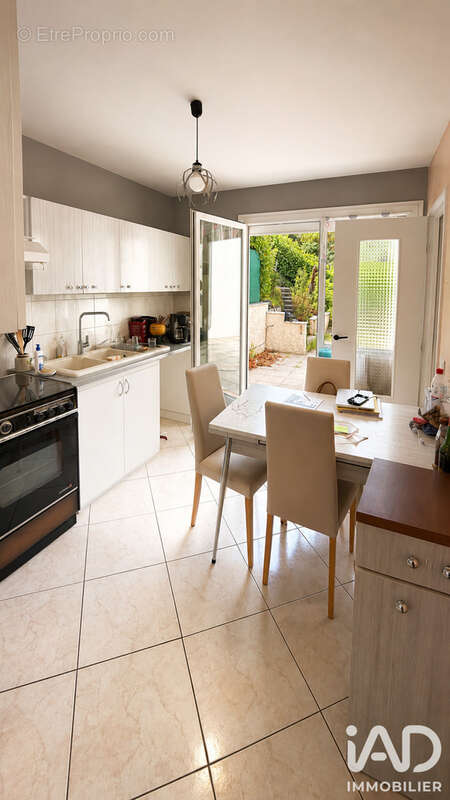 Maison 80 m² à La Talaudiere  - photo 4