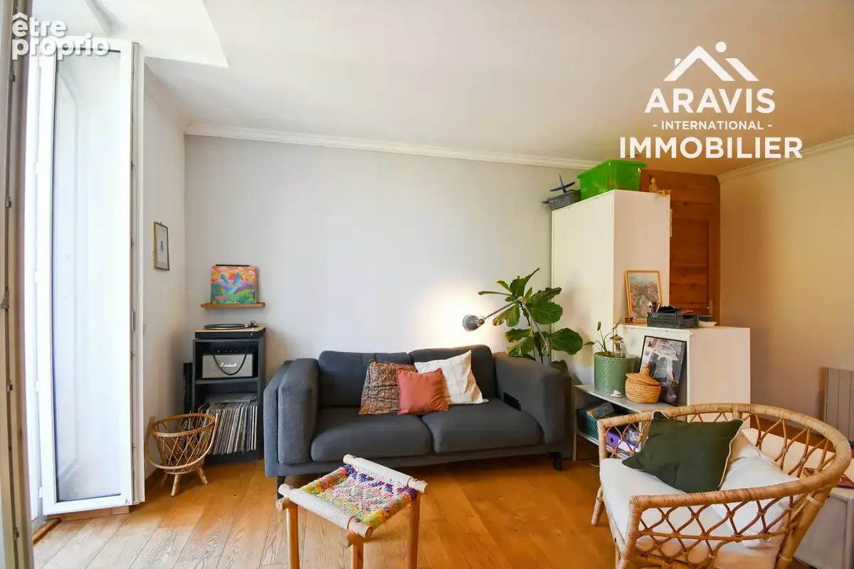 Appartement 3 pièces à Thônes avec grand garage, parking et jardin commun - photo 2