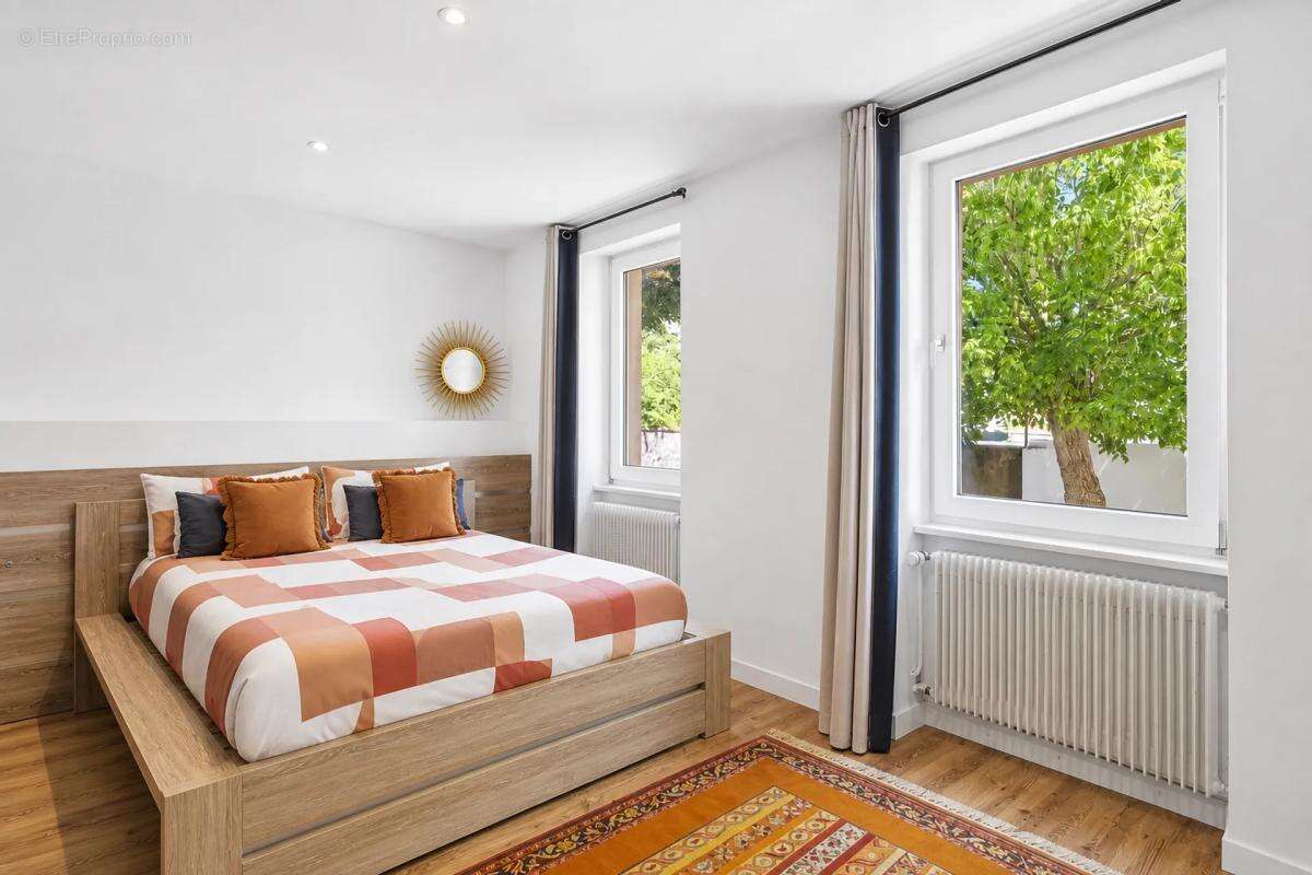 Maison de 8 pièces de 218 m² à Ingwiller - photo 6