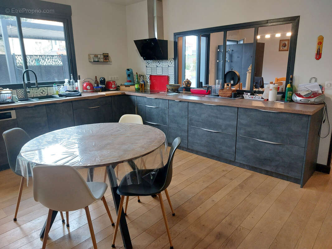 Maison à SAINT-SAUD-LACOUSSIERE