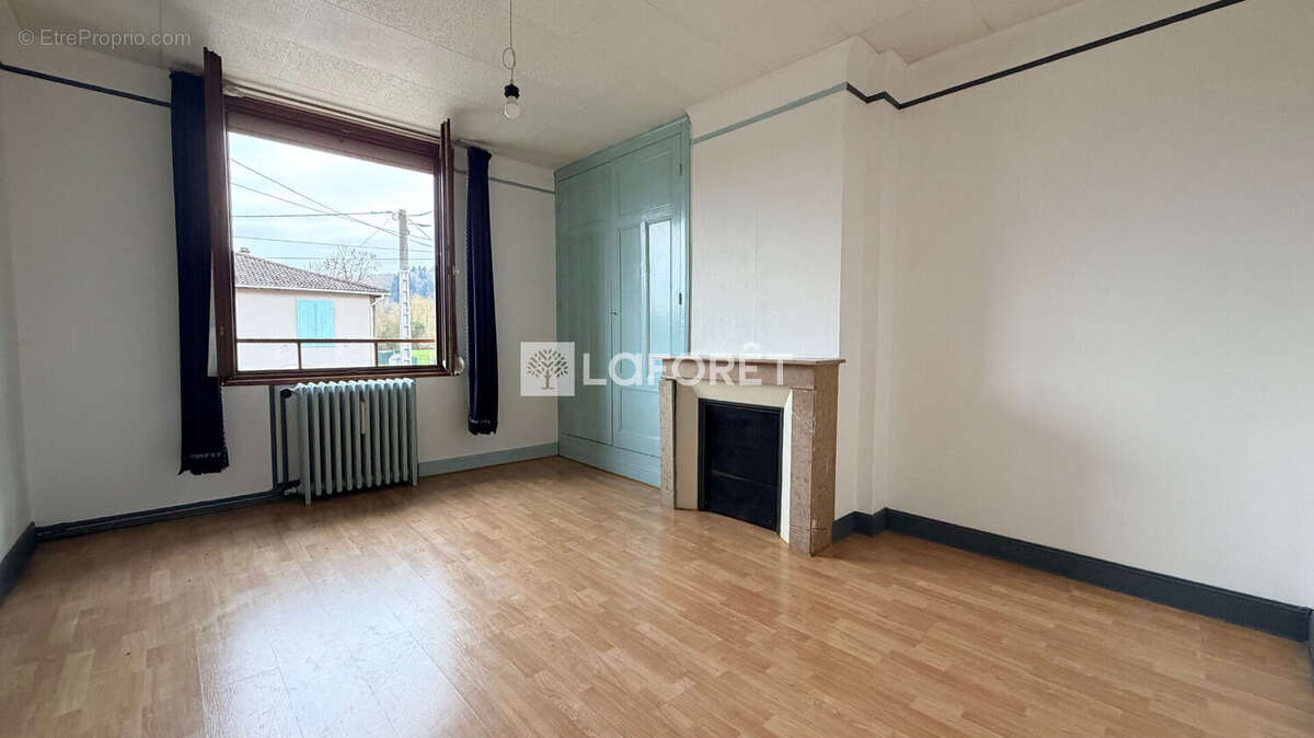 Maison à LES ISLETTES