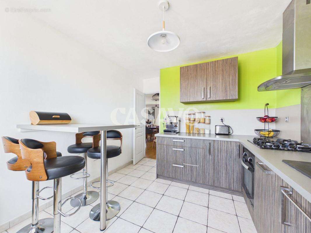 Appartement à DECINES-CHARPIEU