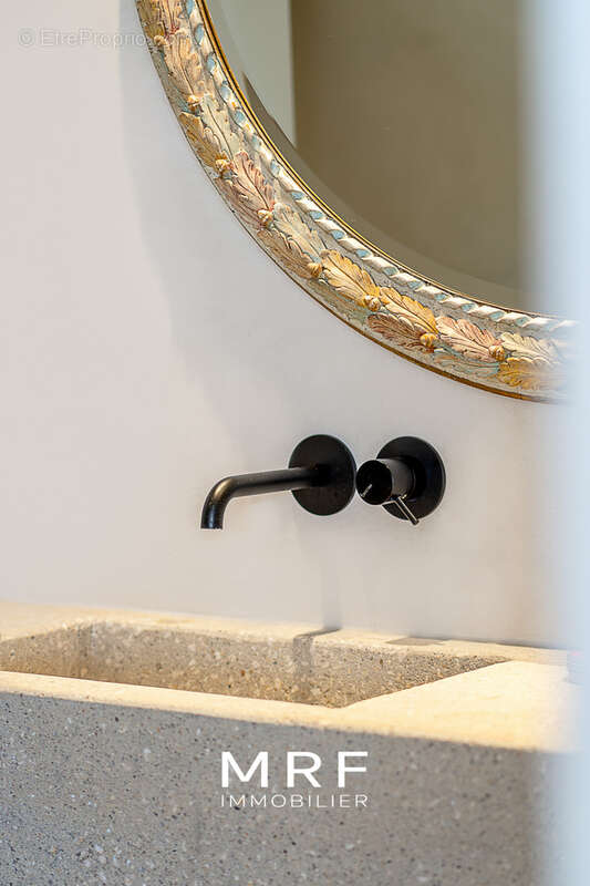 Appartement à MARSEILLE-7E