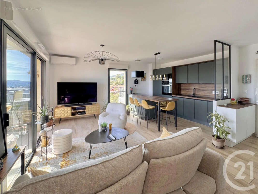 Appartement à BORMES-LES-MIMOSAS