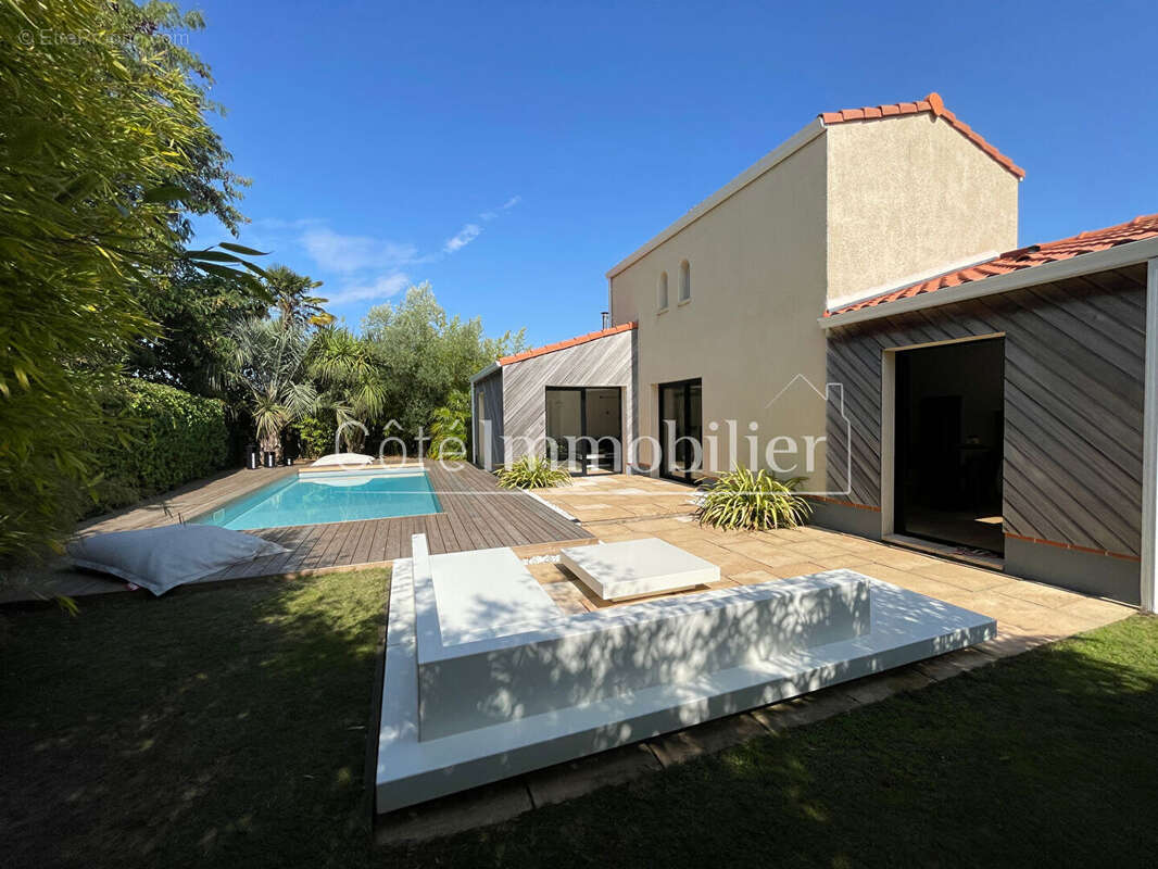 Maison à SAINT-SEBASTIEN-SUR-LOIRE