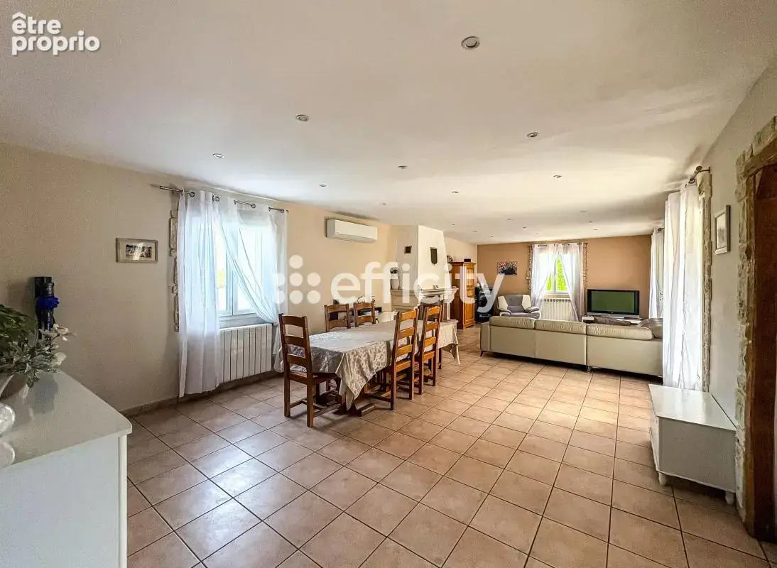 Maison 248 m² à Ensues-La-Redonne  - photo 4