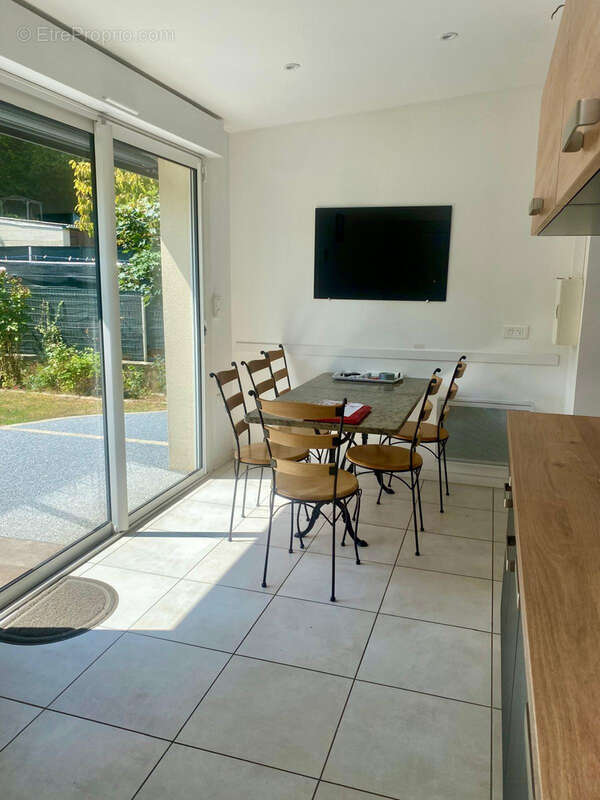 Maison familiale avec jardin et garage   quartier calme Saint-Martin - photo 3