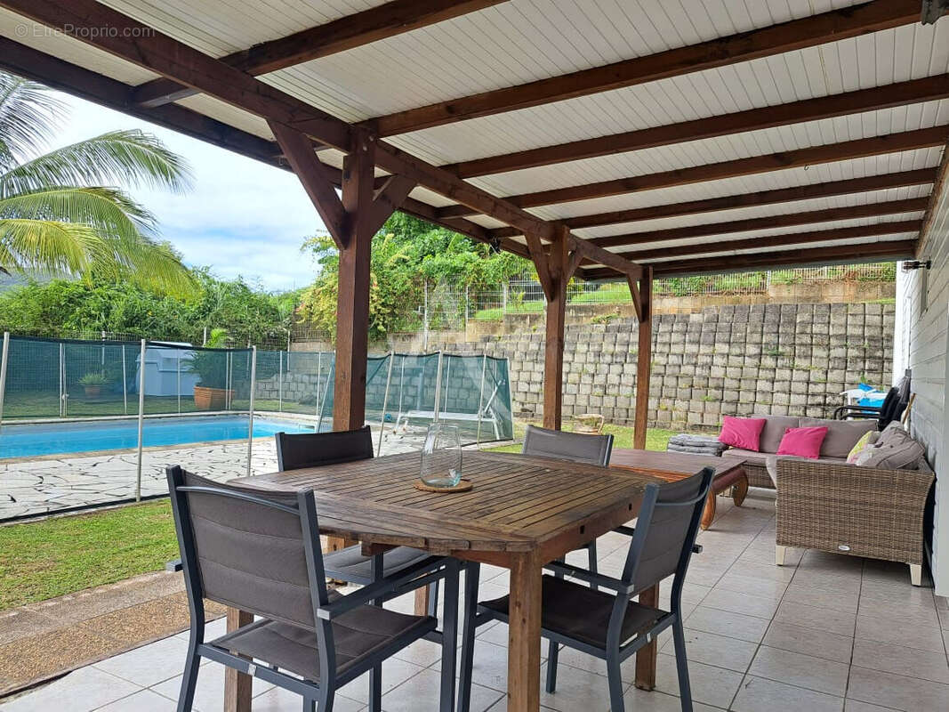 Maison à SAINTE-LUCE