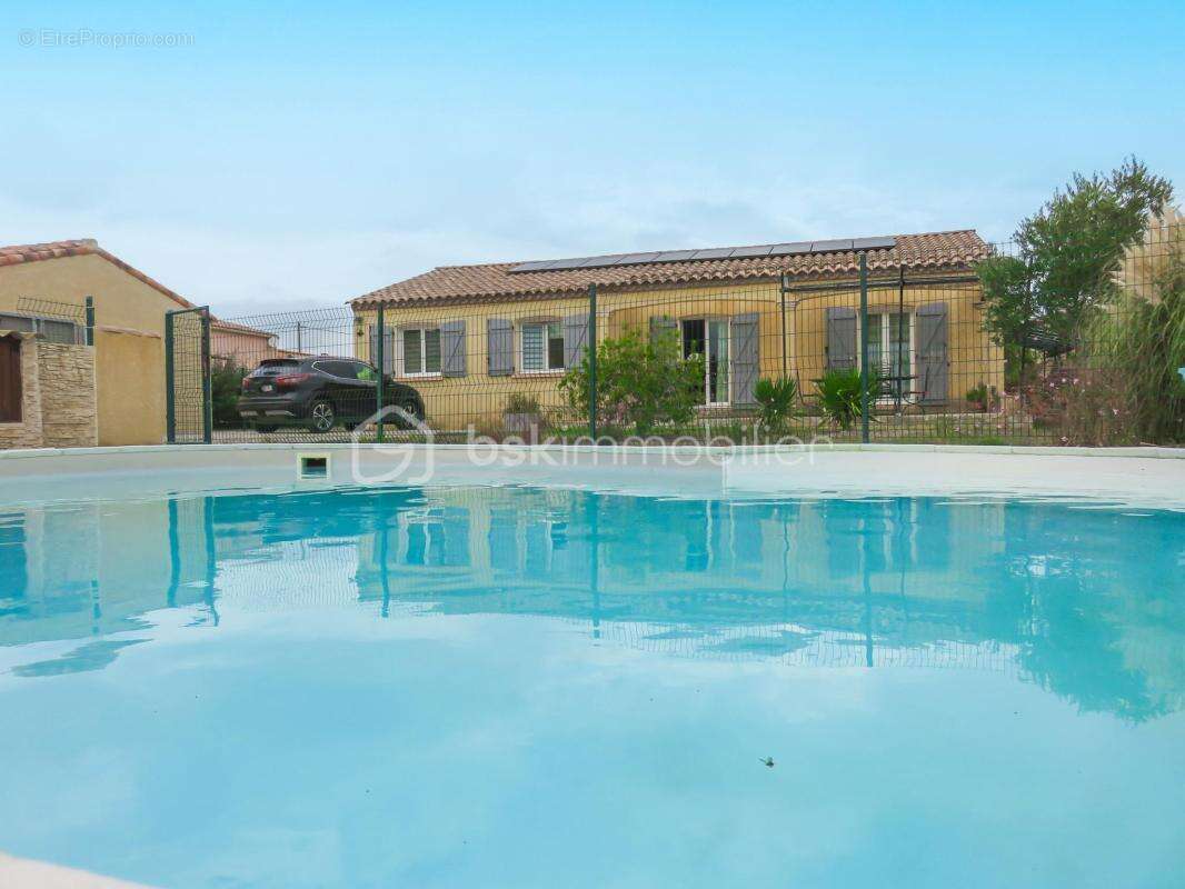 À 3 minutes de lézignan-corbières - villa plain-pied 105 m² - piscine - 966 m² de terrain - garage - panneaux photovoltaïques - photo 3