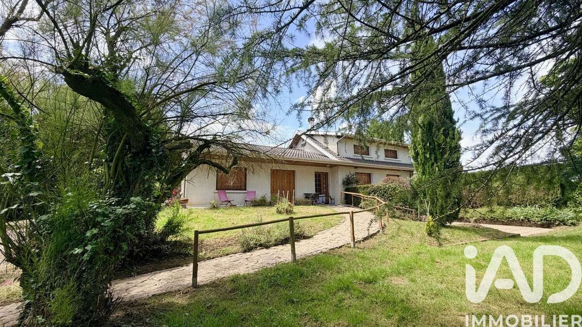 Maison 131 m² à Chatillon-Sur-Chalaronne  - photo 6