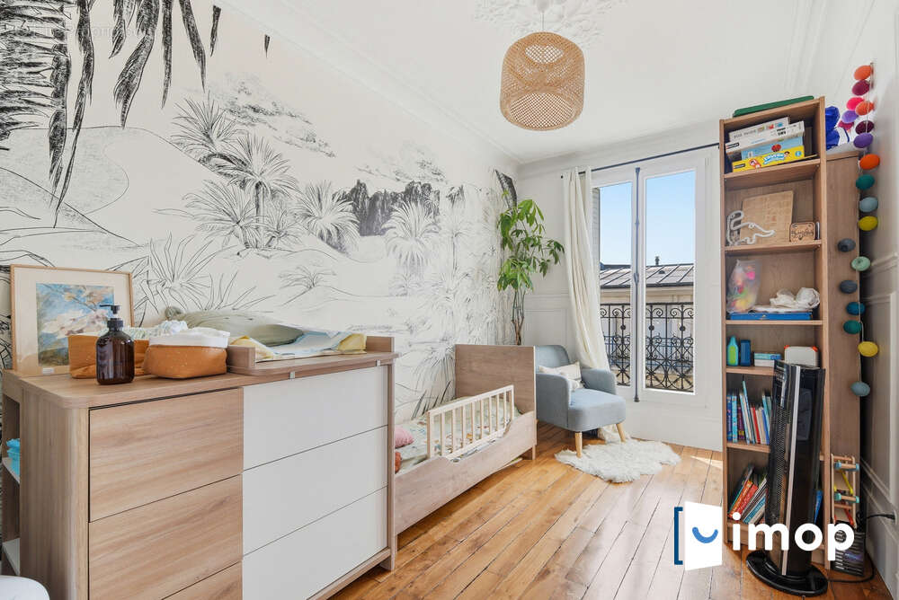 Appartement à PARIS-18E