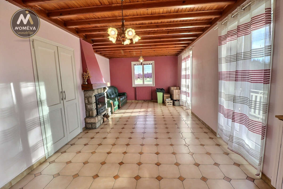 Maison à LAPTE