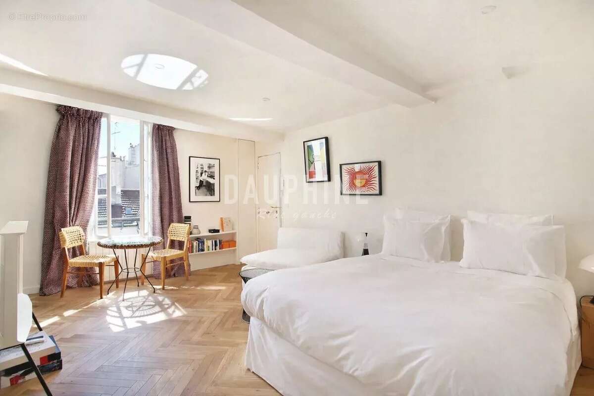 Appartement à PARIS-6E