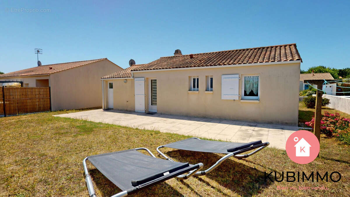 Maison à LONGEVILLE-SUR-MER
