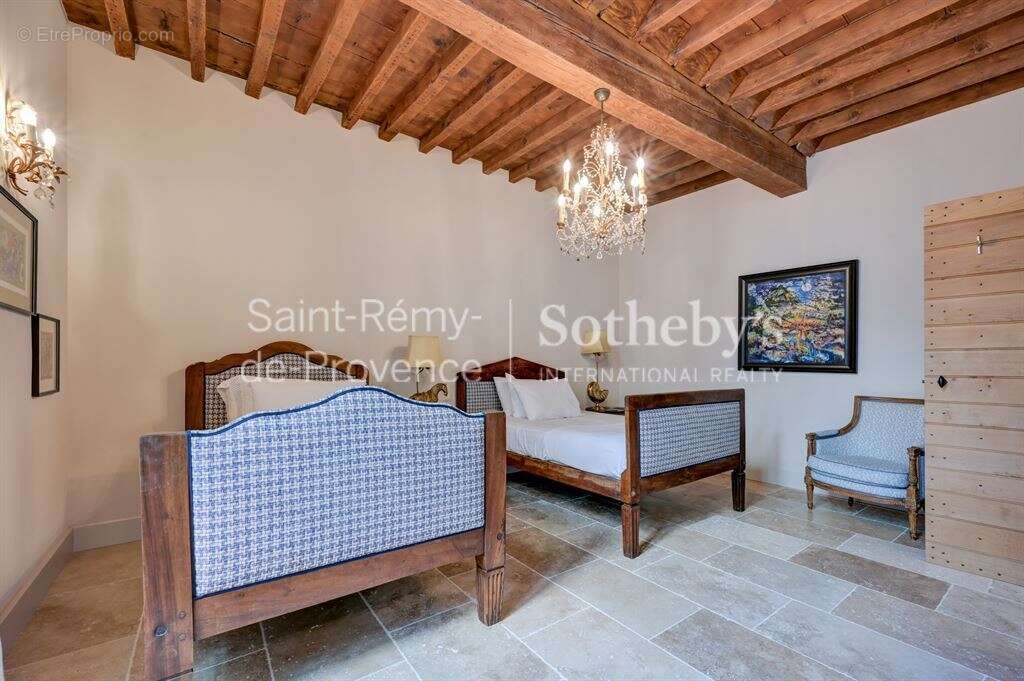 Maison à SAINT-REMY-DE-PROVENCE