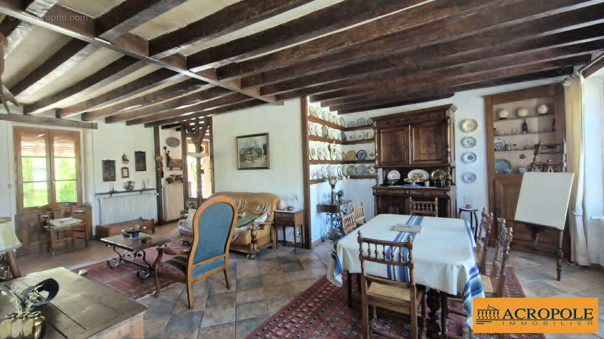 Maison à AUBIGNY-SUR-NERE