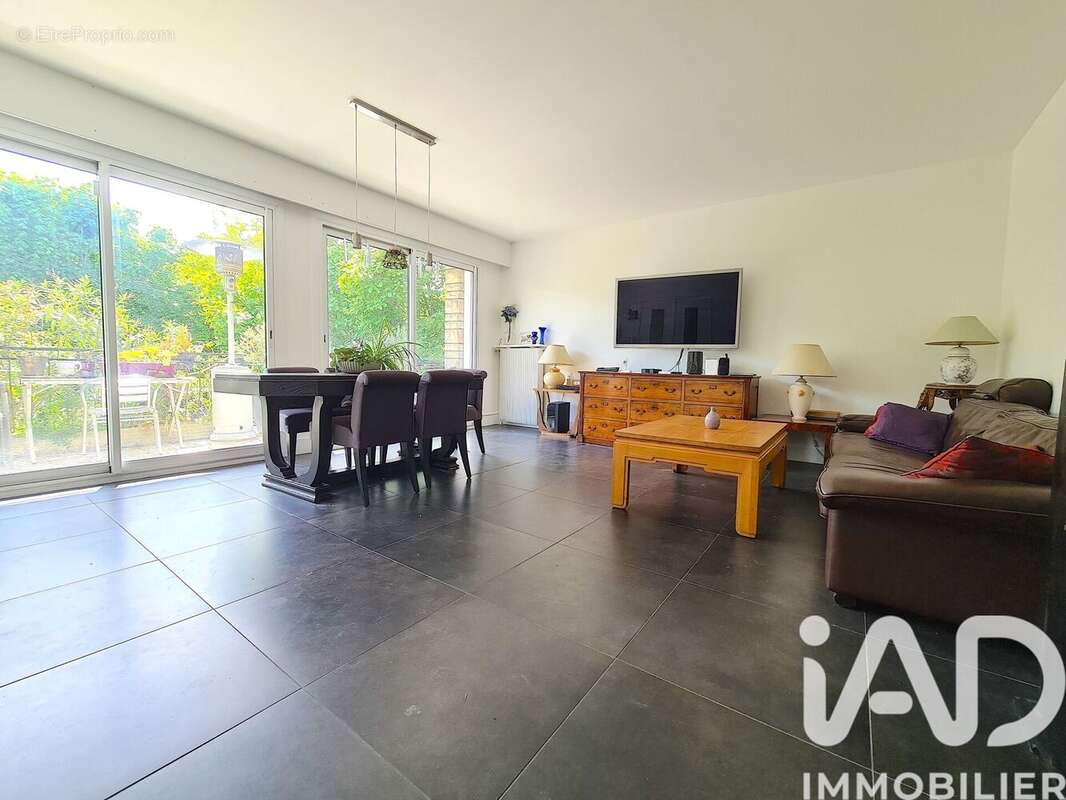 Photo 2 - Maison à VILLEMOMBLE